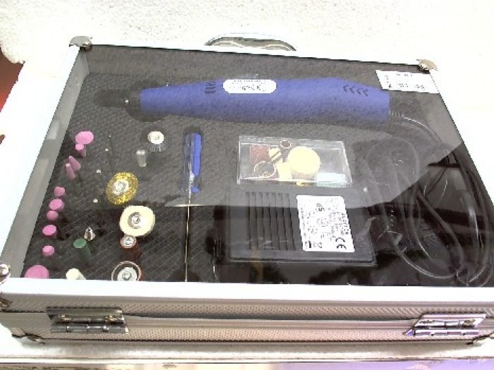 ARTESANÍA LATINA 27078- TALADRO 18V Y ACCESORIOS