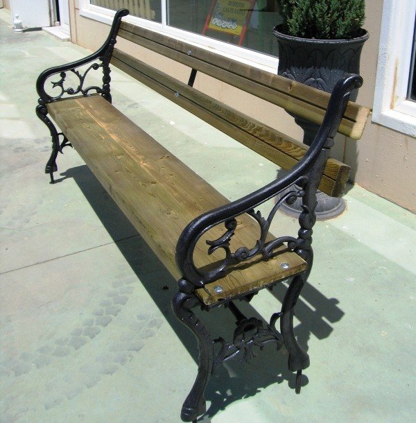 BANCO DE FUNDICION Y DE MADERA. LONGITUD 1,5m. REF ASL_421