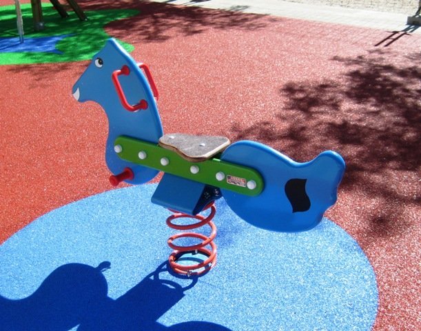 VENTA MUELLE CABALLO - PARA ESCUELAS, GUARDERÍAS. ASL_203