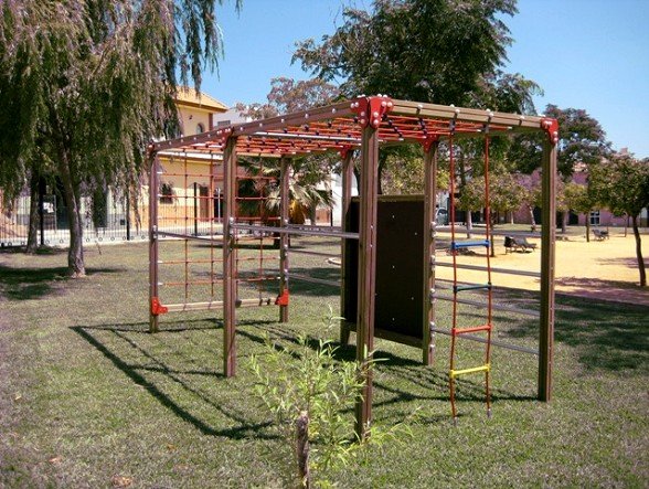 TREPADORA INFANTIL. USO PUBLICO. ASL_284